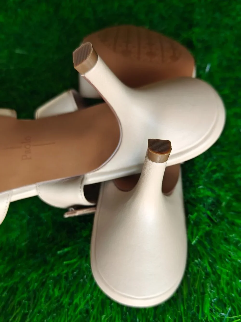 LINEA PAOLO CYNTHIA NUDE HEELED MULES (SIZE 12M)